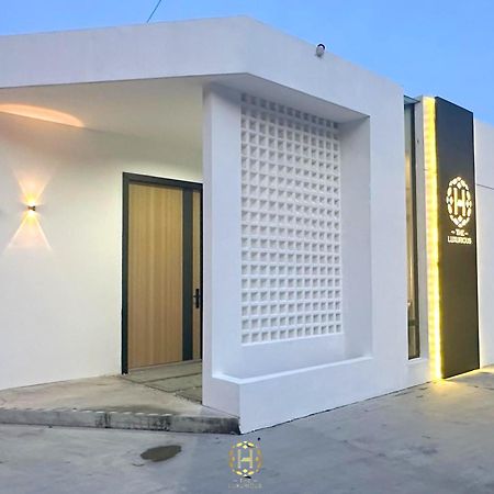 The Luxurious 27, Johor Bahru 빌라 외부 사진